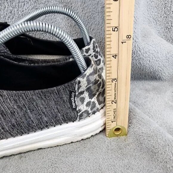 Hey Dude Shoes Womens Size 9 Wendy Slip On Loafers - Picture 4 of 5